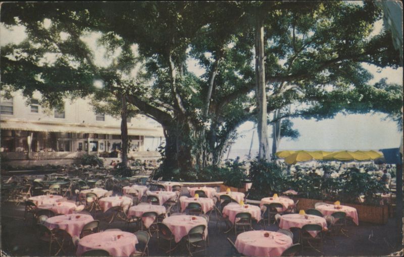 Moana Hotel Banyan Court Lanai, Honolulu Hawaii