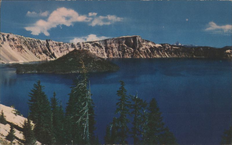 Crater Lake, Wizard Island, Oregon Crater Lake National Park