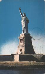 Statue of Liberty, Liberty Island Postcard