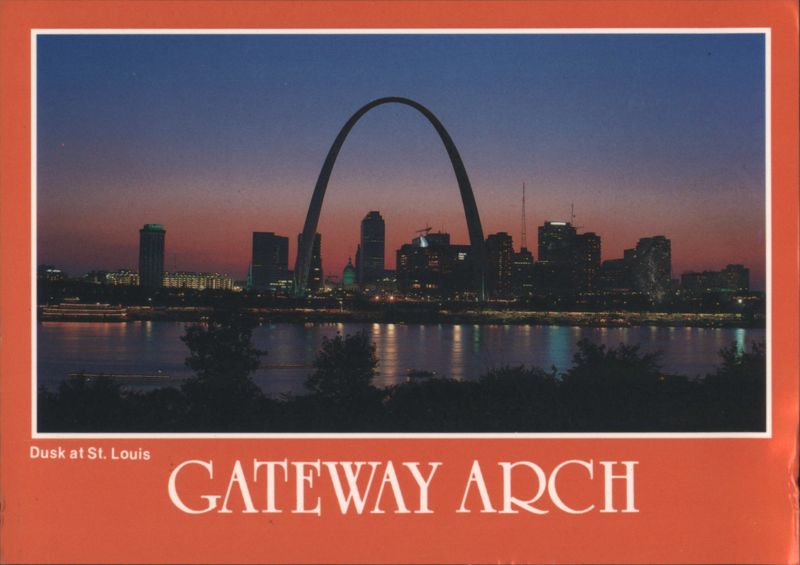 Gateway Arch, St. Louis Skyline at Dusk, Mississippi River Missouri