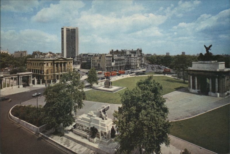 Hyde Park Corner, London with Decimus Burton Arch, Hilton Hotel United Kingdom