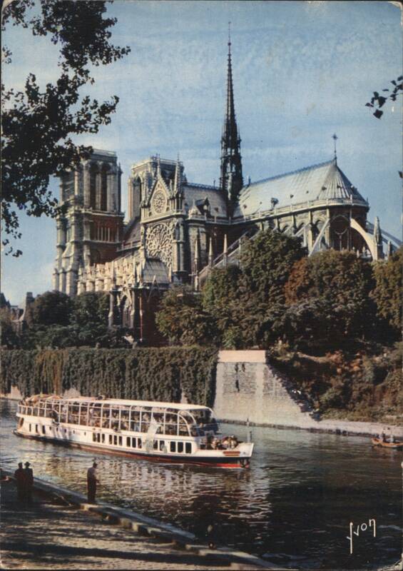 Notre-Dame, vue du Quai de Montebello Paris France