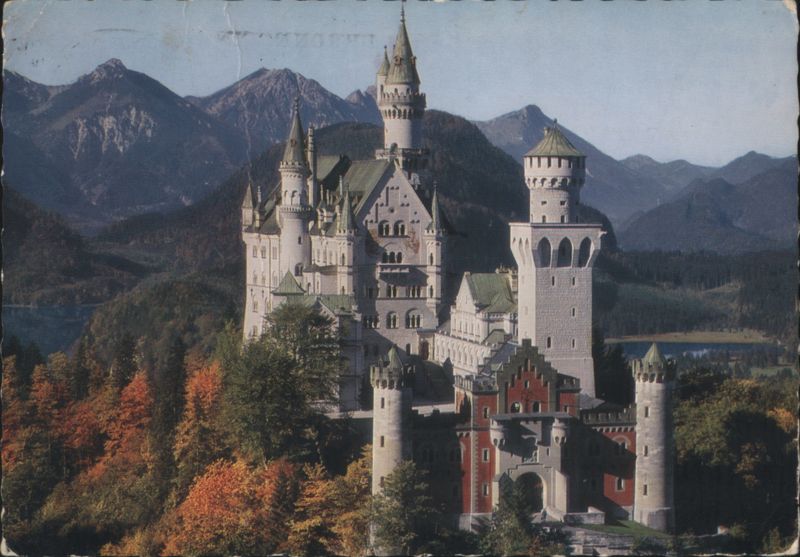 Neuschwanstein Castle, Alpsee, Schwansee, Bavarian Alps Füssen Germany