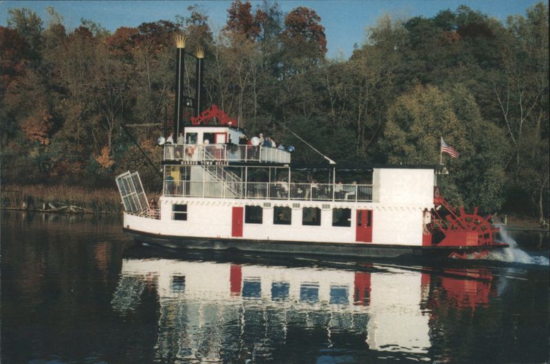 Harbor Town Belle Paddlewheeler, Genesee River Gorge Rochester New York
