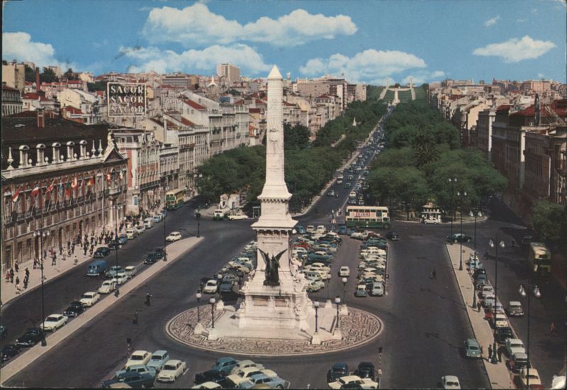 Praça dos Restauradores, Avenida da Liberdade, Obelisk Lisboa Portugal
