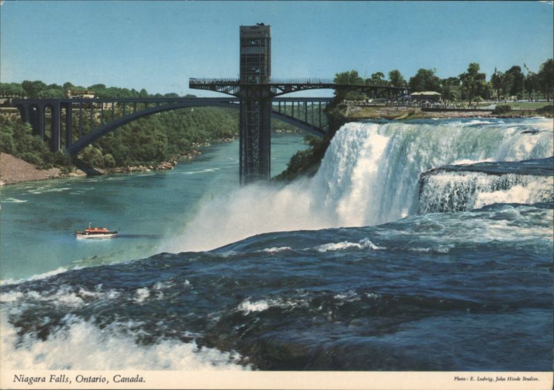 Niagara Falls, Rainbow Bridge, Gorge Observation Tower Canada