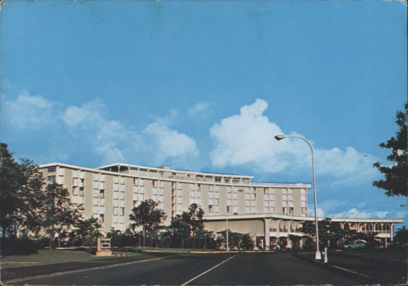Hilo Lagoon Hotel, Hilo, Hawaii Bud Thuener