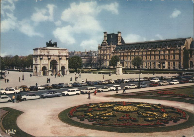 Arc de Triomphe du Carrousel & Louvre, Paris France