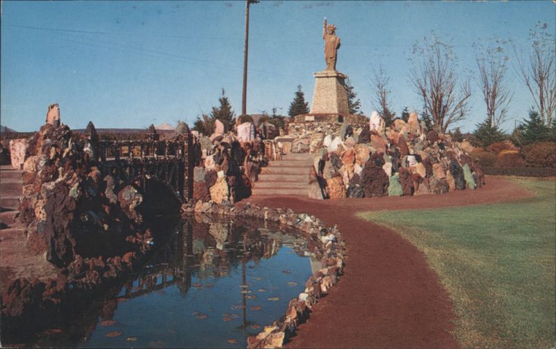Statue of Liberty at Petersen Rock Gardens Redmond Oregon