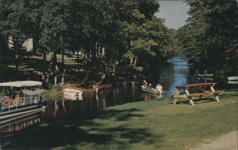 Pickerel Slough Resort on Mirror Lake Lake Delton Wisconsin