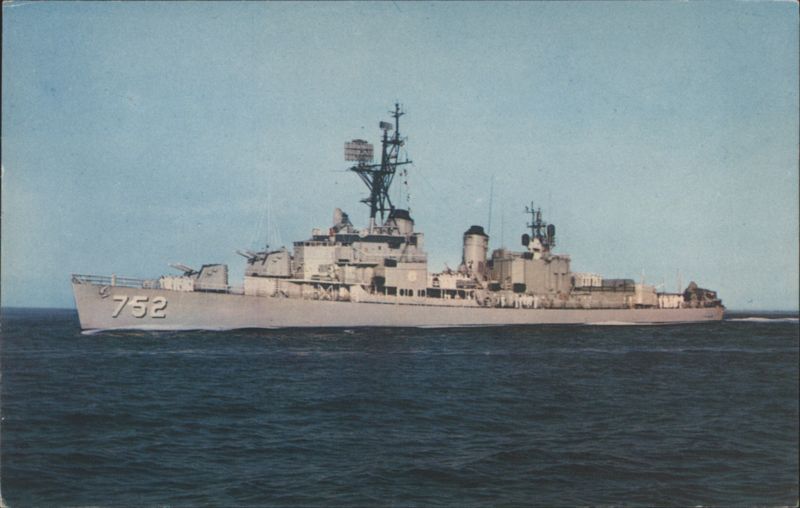 USS Alfred A. Cunningham (DD-752) Sumner Class Destroyer