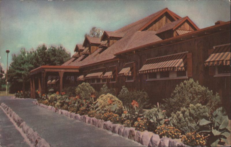 Red Coach Grilles Restaurant Exterior and Gardens Restaurants