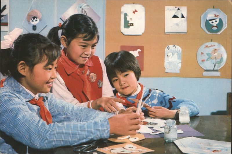 Young Pioneers Arts and Crafts Paper Cutting China