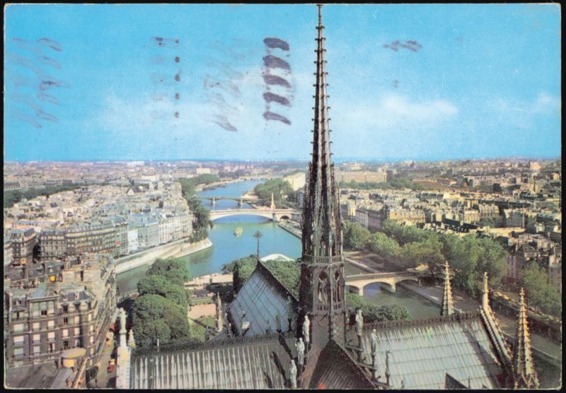 Panorama sur la Seine depuis la flèche de Notre-Dame Paris France