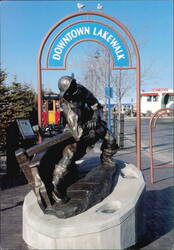Determined Mariner Sculpture, Downtown Lakewalk Postcard