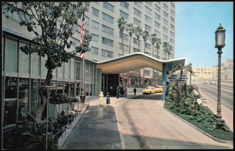 Entrance, Statler Hotel, Wilshire Blvd., Los Angeles California