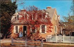 Brush-Everard House - Williamsburg, Virginia Postcard