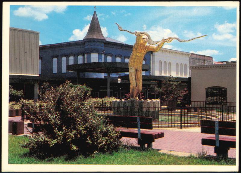 Golden Fisherman - Vieux Marché Biloxi Mississippi