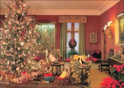 Second Floor Living Hall Christmas Tree at Biltmore House Postcard