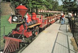 Zooline Railroad Station Stop, St. Louis Zoo Postcard