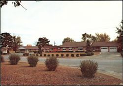 Twin Pine Motel - Tipton, Missouri Postcard
