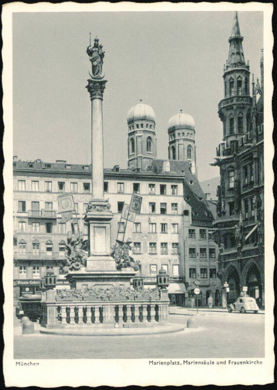 Marienplatz, Mariensäule und Frauenkirche München Germany