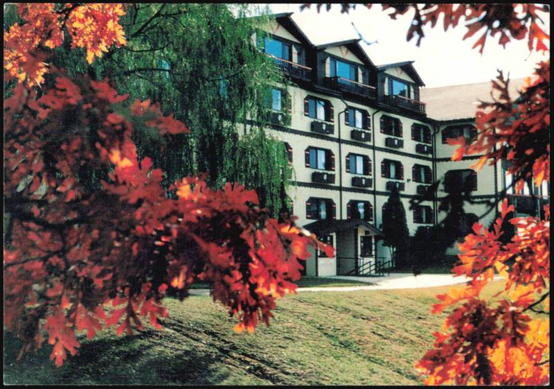 Chestnut Mountain Resort in Fall Colors Galena Illinois