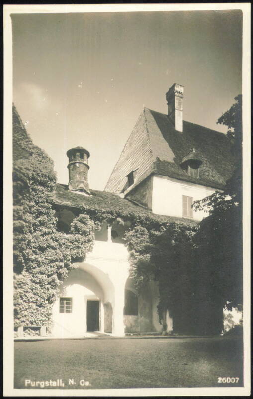 Purgstall Castle Courtyard Austria