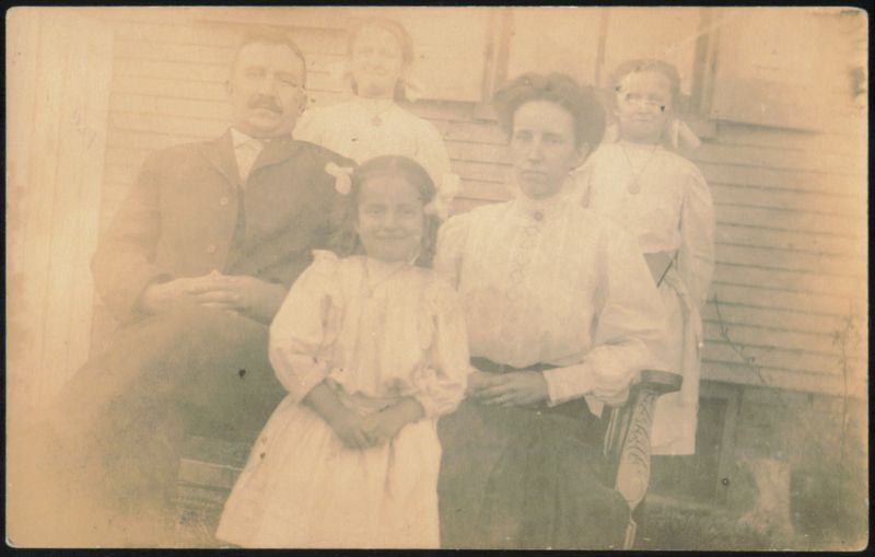 Levi & Emily Family Portrait Spring Forge Pennsylvania