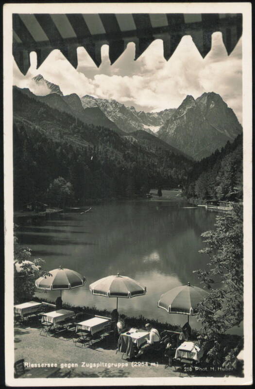Riessersee gegen Zugspitzgruppe (2964 m.) Garmisch-Partenkirchen Germany