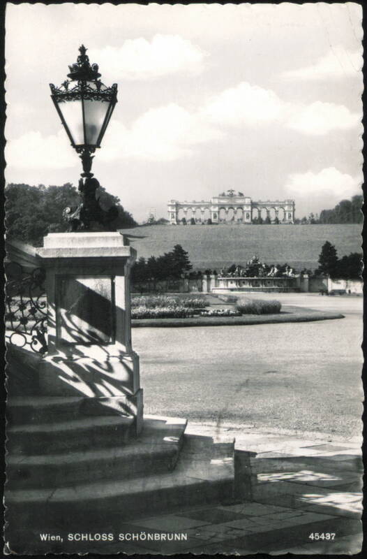 Schloss Schönbrunn Palace, Gloriette Vienna Austria