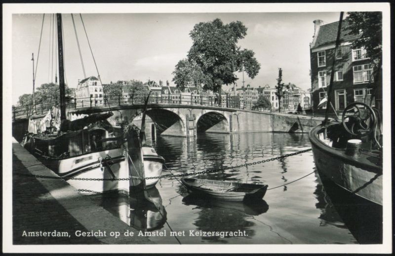 Gezicht op de Amstel met Keizersgracht Amsterdam Netherlands