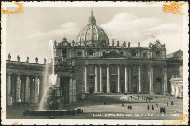 St. Peter's Basilica & Square, Fountain Vatican City