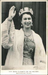 H.M. Queen Elizabeth on Balcony, Buckingham Palace Postcard