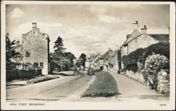 High Street, Broadway Postcard