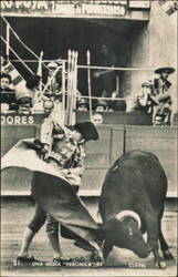 Matador Clavel, Una Media Veronica Bullfight Postcard