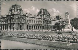 Le Louvre Museum, Garden View Postcard