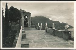 Villa Cimbrone Belvedere Postcard