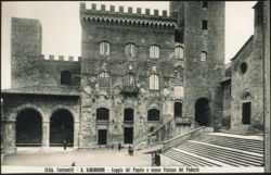 San Gimignano Loggia del Popolo & Palazzo del Podestà Postcard