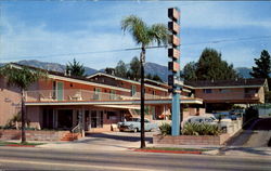 Motel Town House, 1920 State Street Postcard