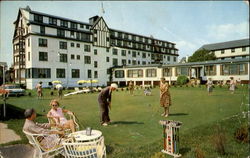 Warren Hotel, Spring Lake Beach Postcard