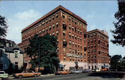 Sheraton Commander Hotel, 16 Garden Street Postcard