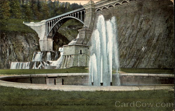 Fountain in front of Croton Dam New York
