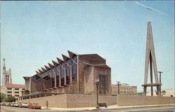 The First Methodist Church Glendale, CA Postcard Postcard