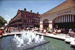 Cafe Du Monde And Pontalba Apartments Postcard