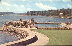 Swimming Pool Sebasco Lodge, Sebasco Estates Maine Postcard Postcard