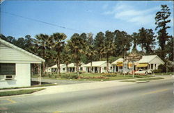 Patio Motor Court, 3150 Kings Avenue Postcard