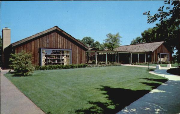 The Old Spinning Wheel, 421 E. Ogden Ave Hinsdale Illinois