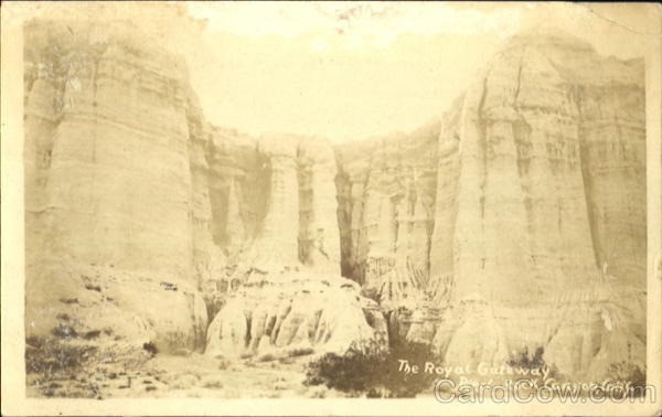 The Royal Gateway, Red Rock Canyon Cantil California