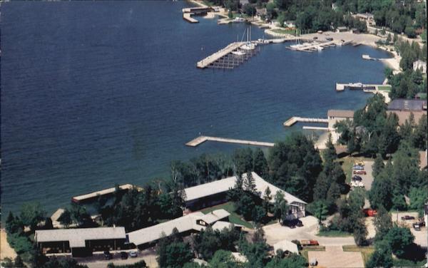 Helm's 4 Seasons, 414 Mill Rd-Downtown Sister Bay Wisconsin